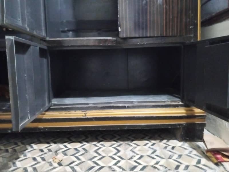 wardrobe 3 door solid iron sheet 2