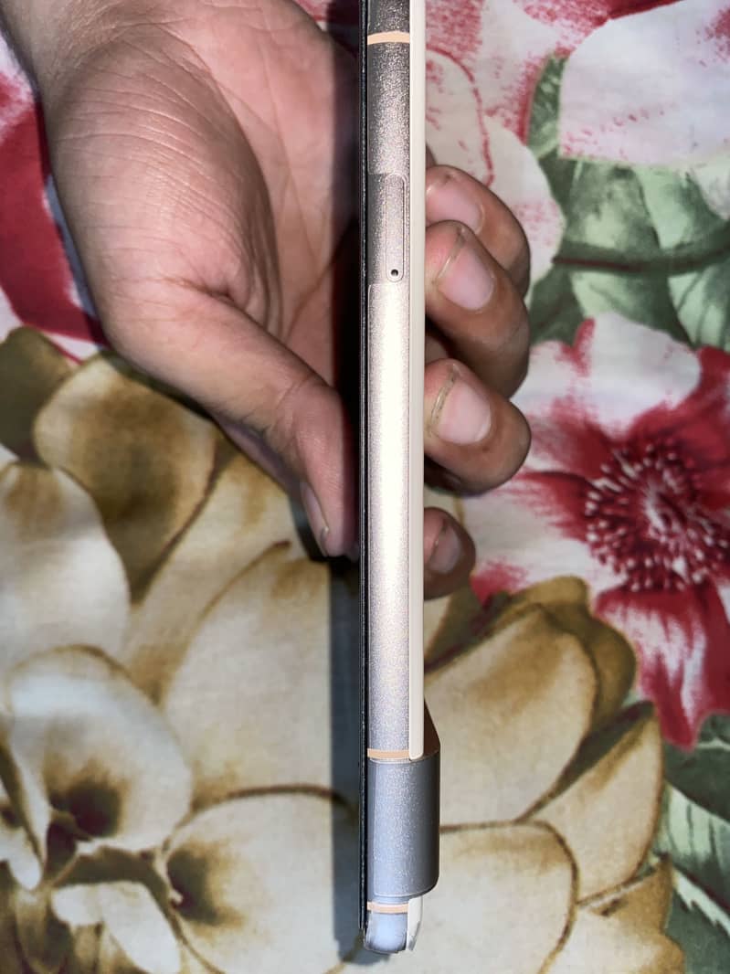 Google Pixel 8 0