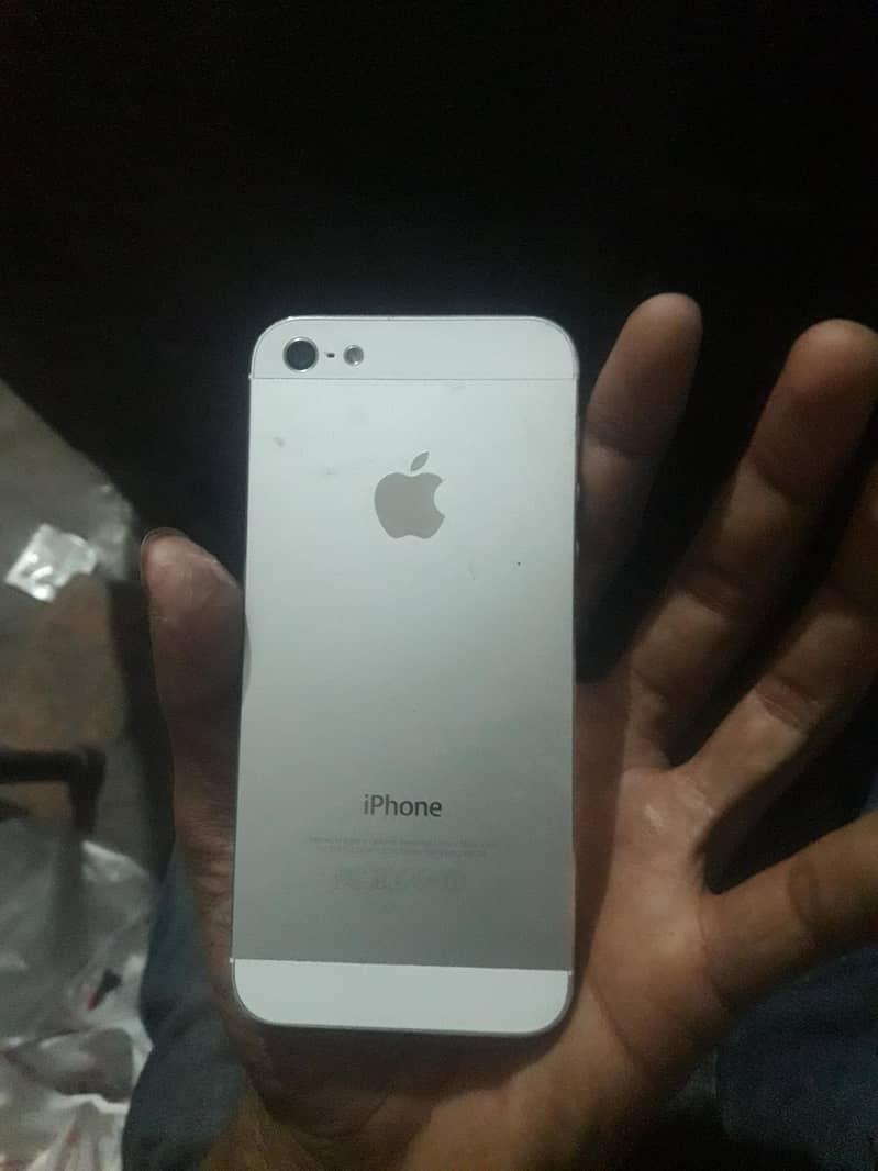 Apple iPhone 5 0