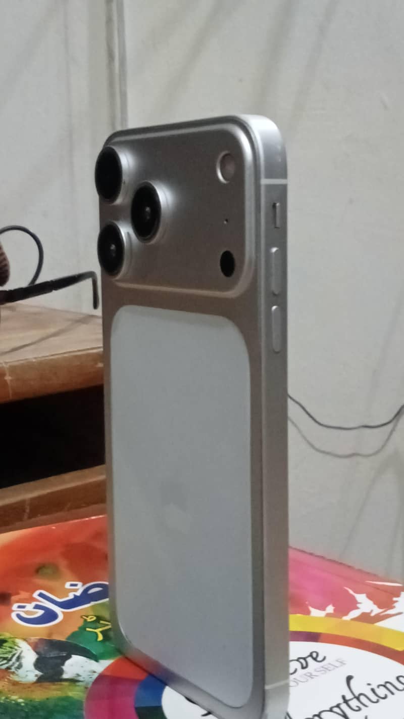 Apple iPhone XR 4