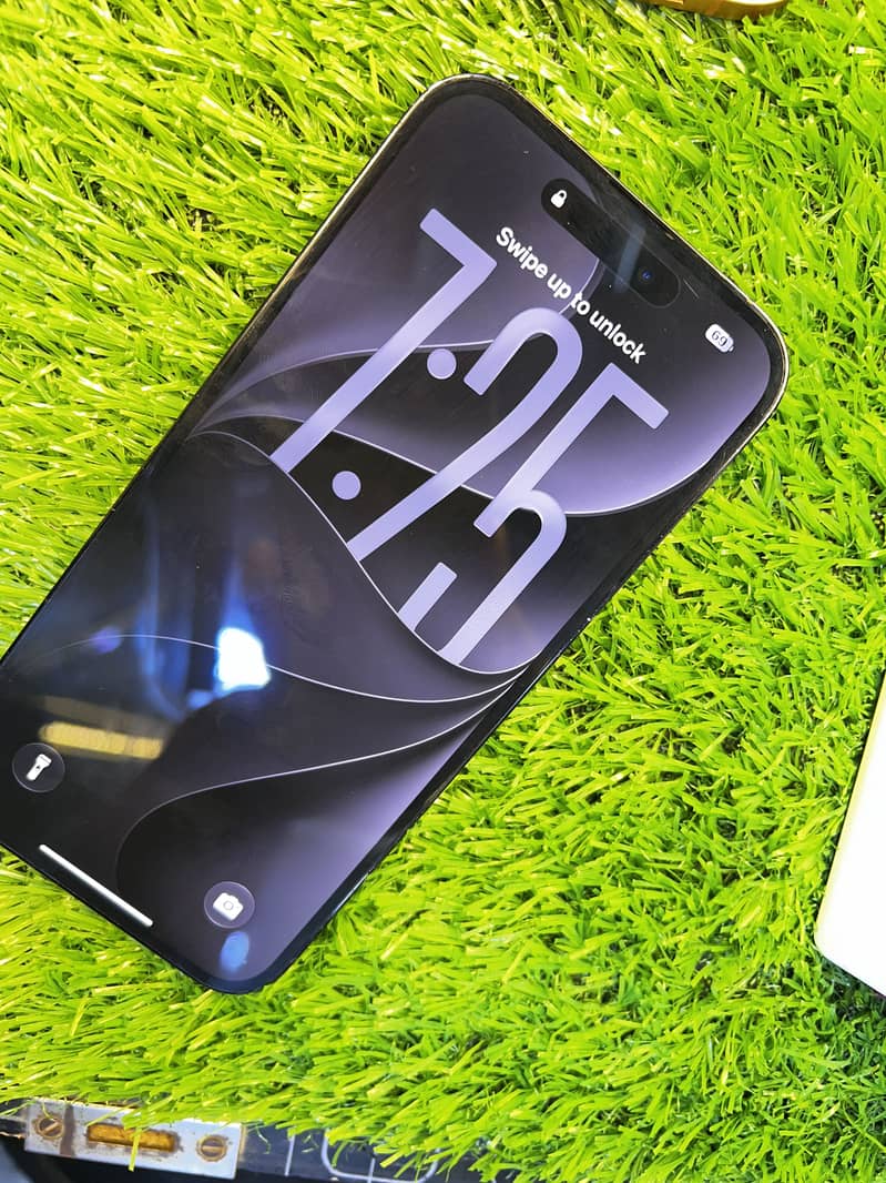 Apple iPhone 14 Pro Max 1