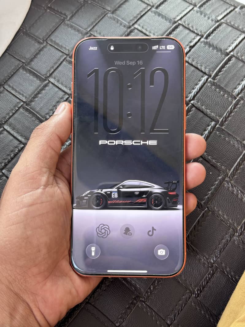 Apple iPhone 17 Pro Max 1