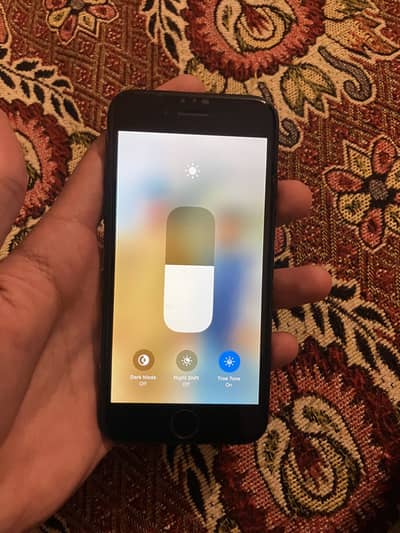 Iphone se 2nd generation 64gb total gueniun not any fault