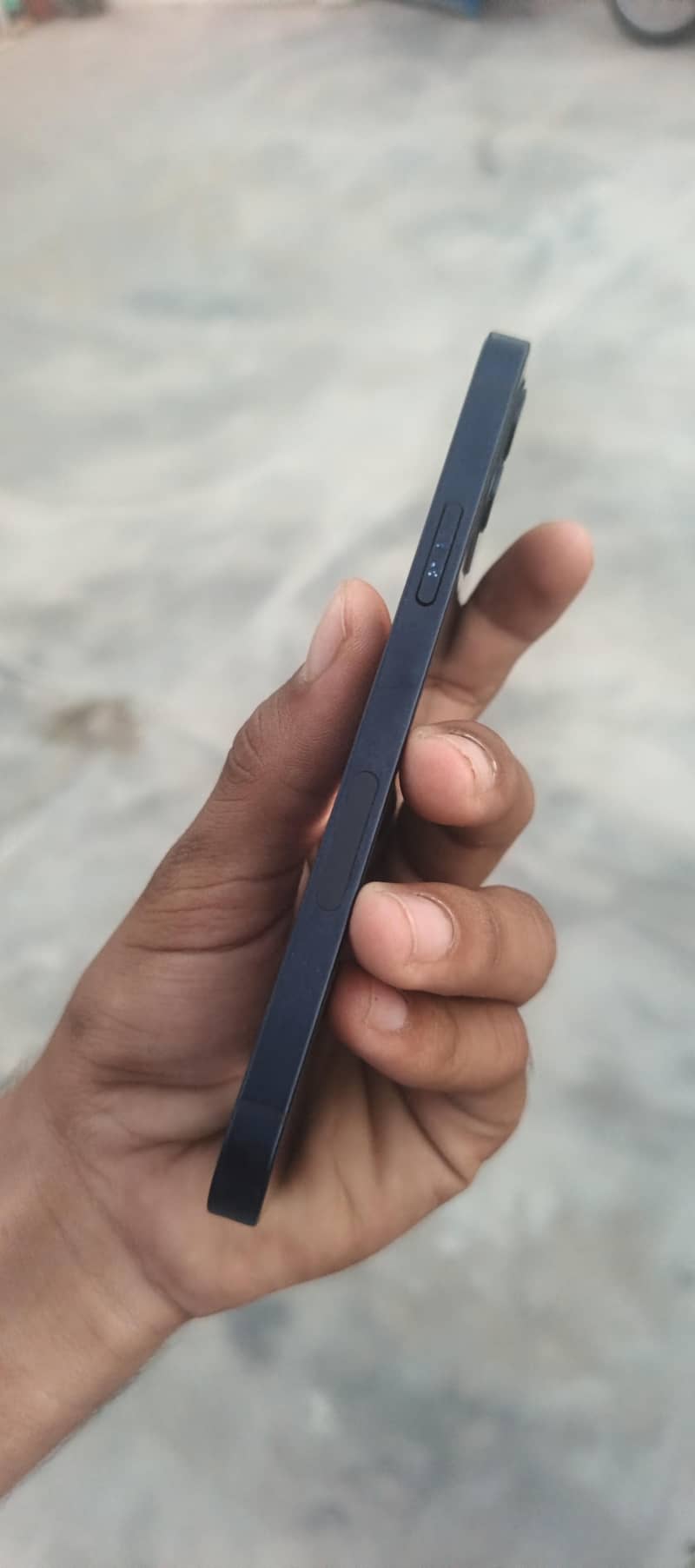 Apple iPhone 12 1