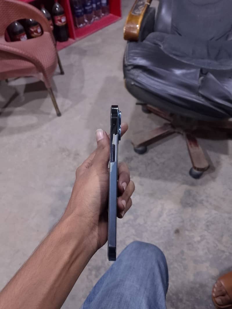 Apple iPhone 12 Pro Max 2