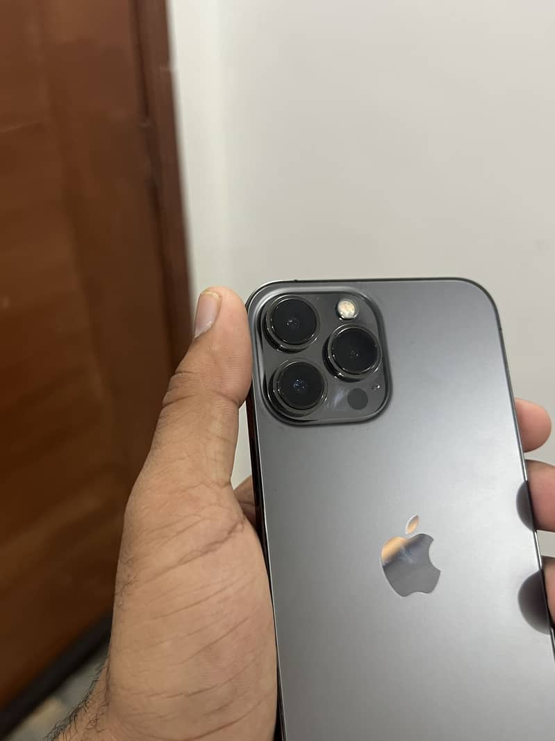 Apple iPhone 13 Pro Max 7