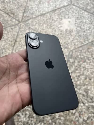 iPhone 16 Factory Unlocked LLA Model
