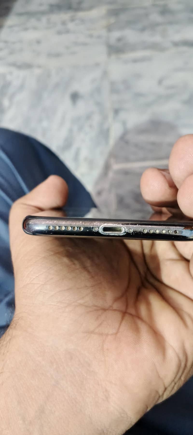 Apple iPhone X 3