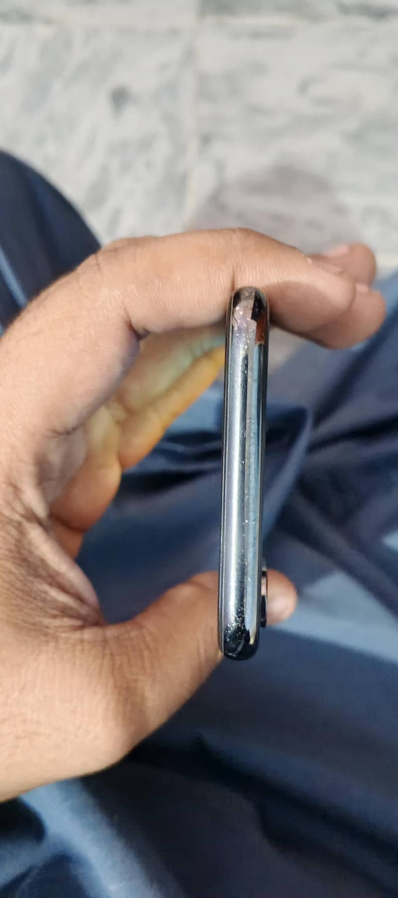Apple iPhone X 4