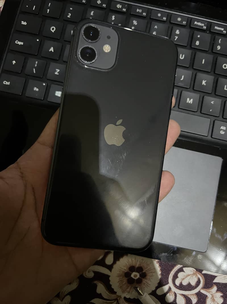 Apple iPhone 11 3