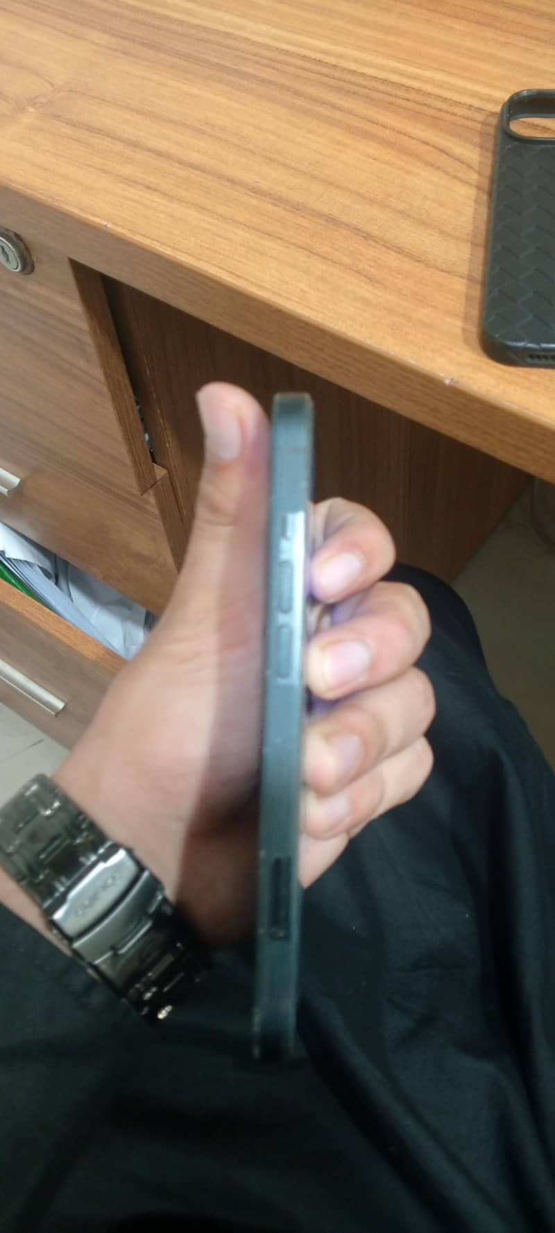 Apple iPhone 13 jv 3