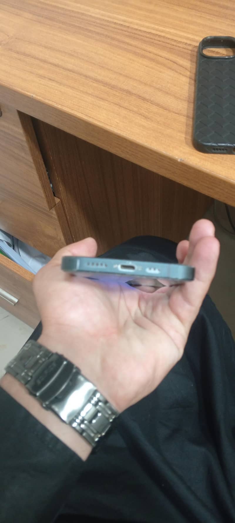 Apple iPhone 13 jv 4