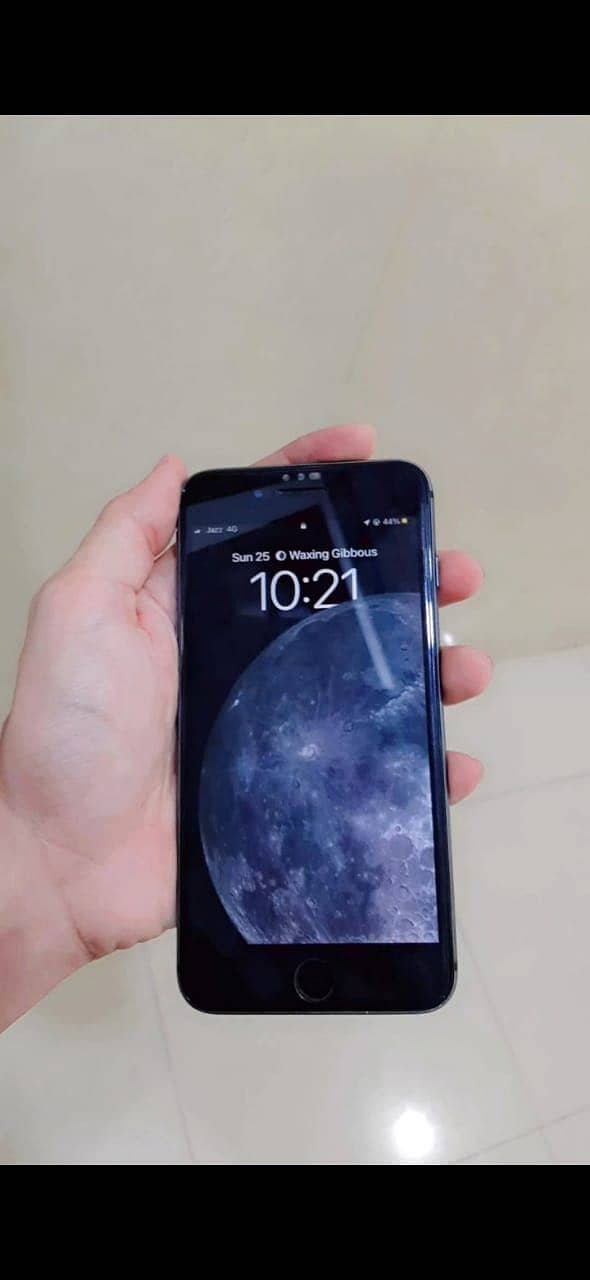 Apple iPhone 8 Plus 256GB 2