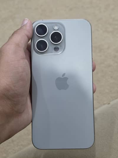 Apple iPhone 15 Pro Max