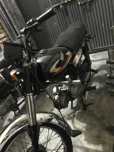road prince 2017B daily use k Liye bohat achi bike ha