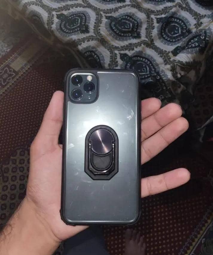 Apple iPhone 11 Pro Max 2