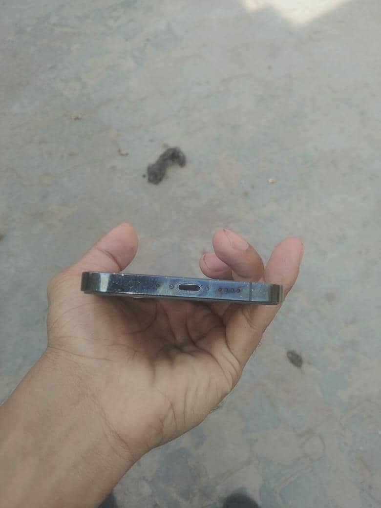 Apple iPhone 12 Pro Max  Mdm 5