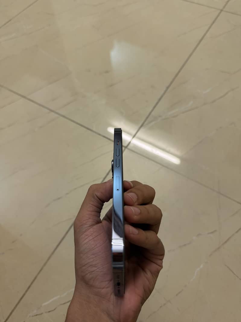Apple iPhone 13 Pro 1