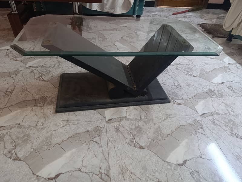 Coffee and side tables 1
