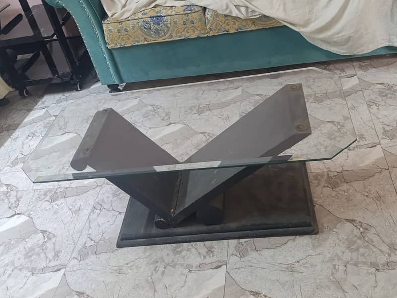Coffee and side tables 2