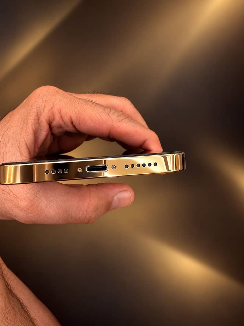 Apple iPhone 12 Pro Max 3