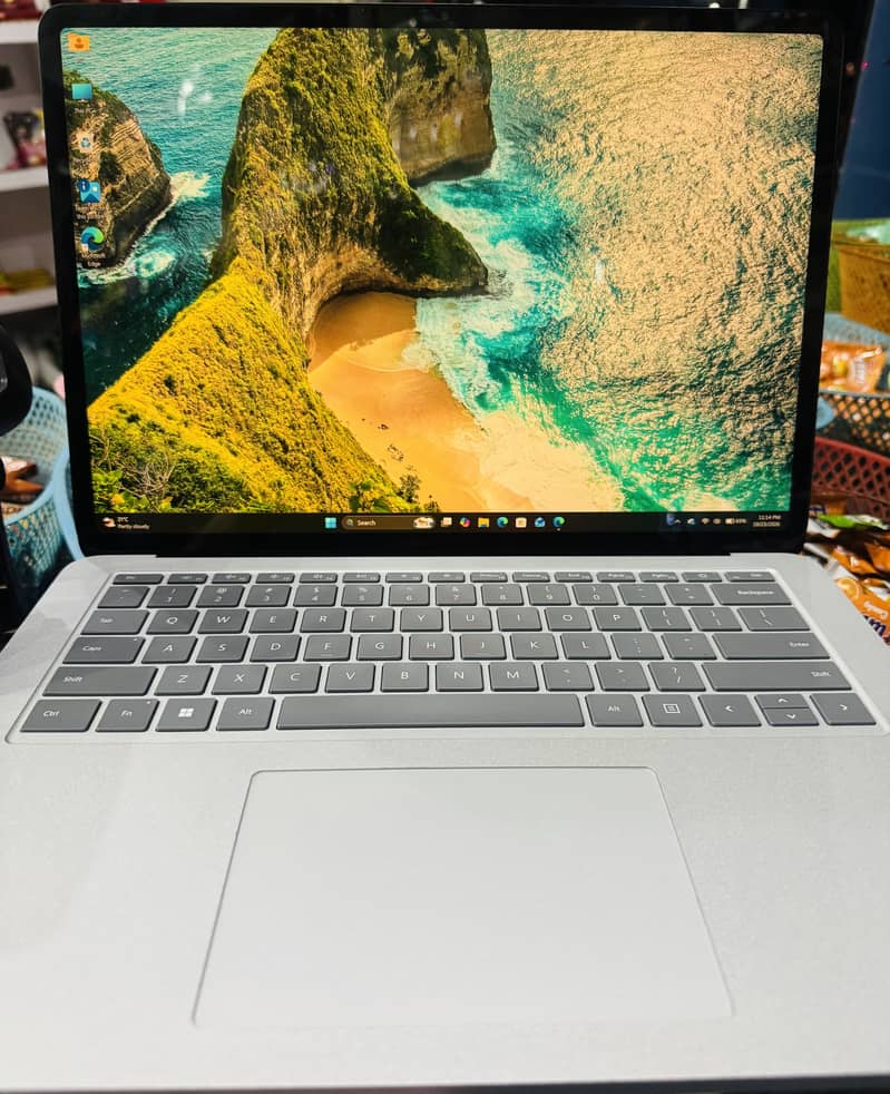Surface studio laptop 0