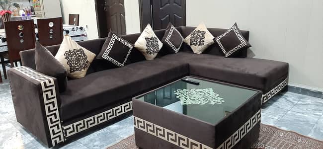 L Shaped 7 seater slightly used 10/10 condition sofa set