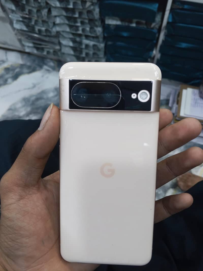 Google Pixel 8 1