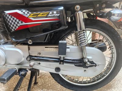 Honda 125. Lush condition. one hand use. 23/24 model