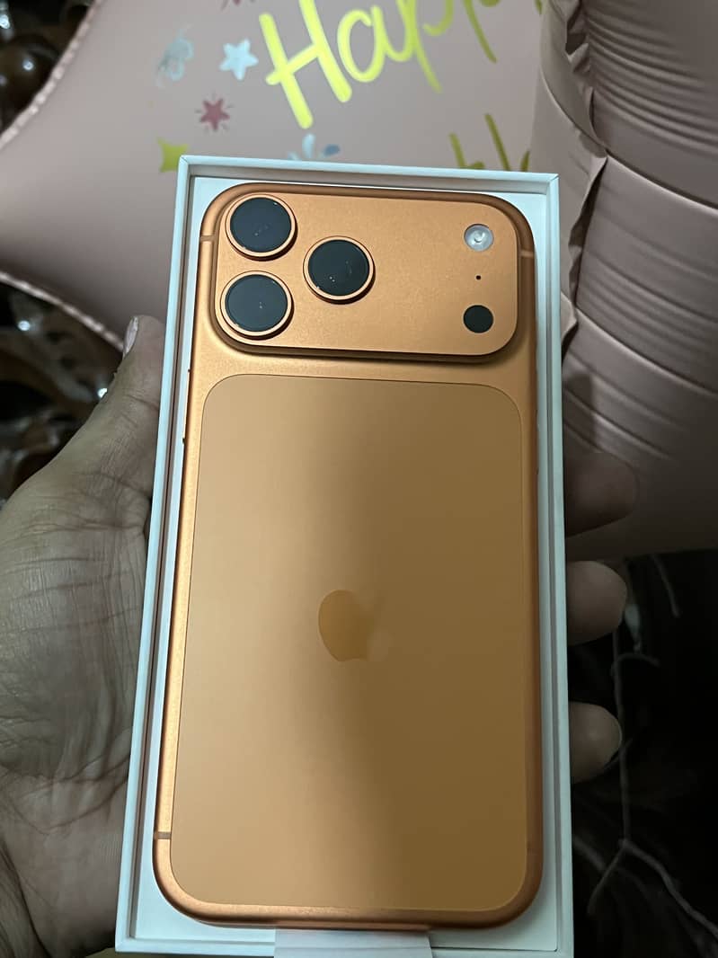 Apple iPhone 17 Pro Max 0
