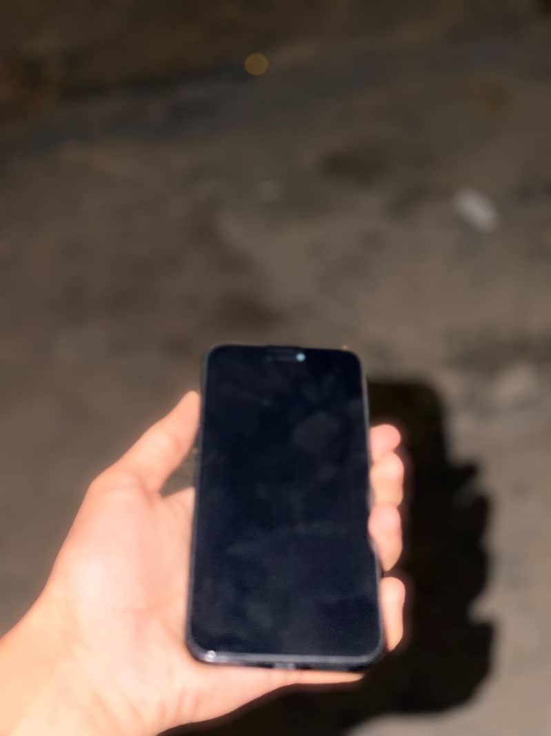 Apple iPhone 14 Pro Max 2