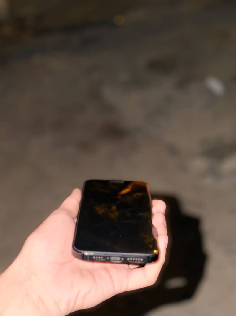 Apple iPhone 14 Pro Max 5
