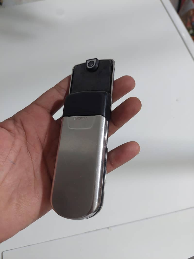 Nokia 8800 Sirocco 1