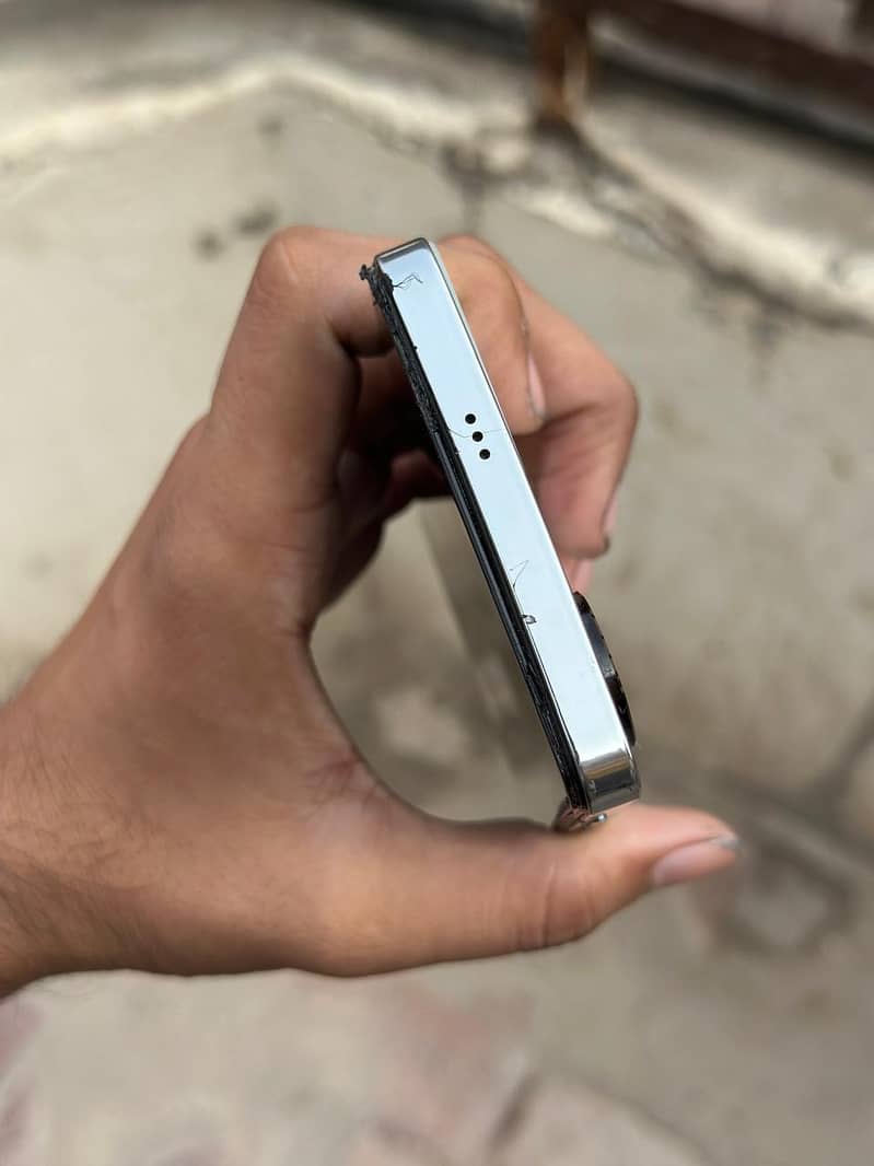 Tecno CAMON 20 2
