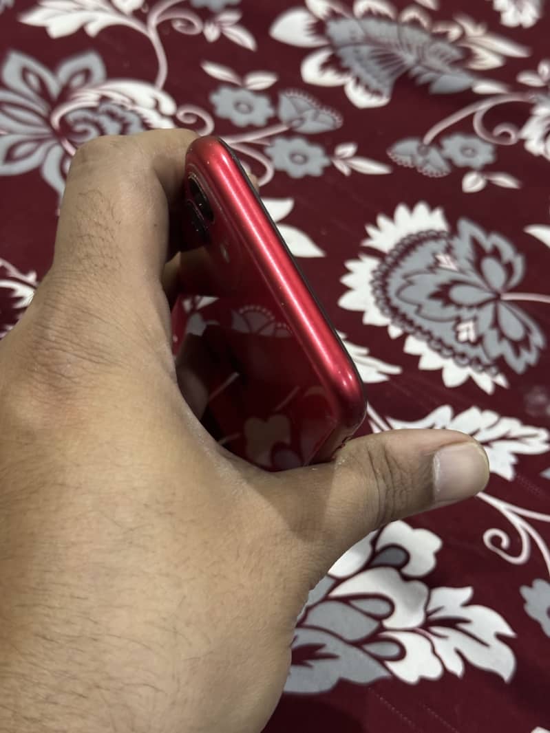 Apple iPhone 11 3
