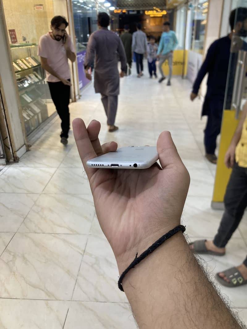 Apple iPhone 6 3