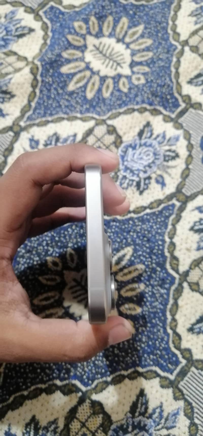 Apple iPhone 15 Pro Max 2