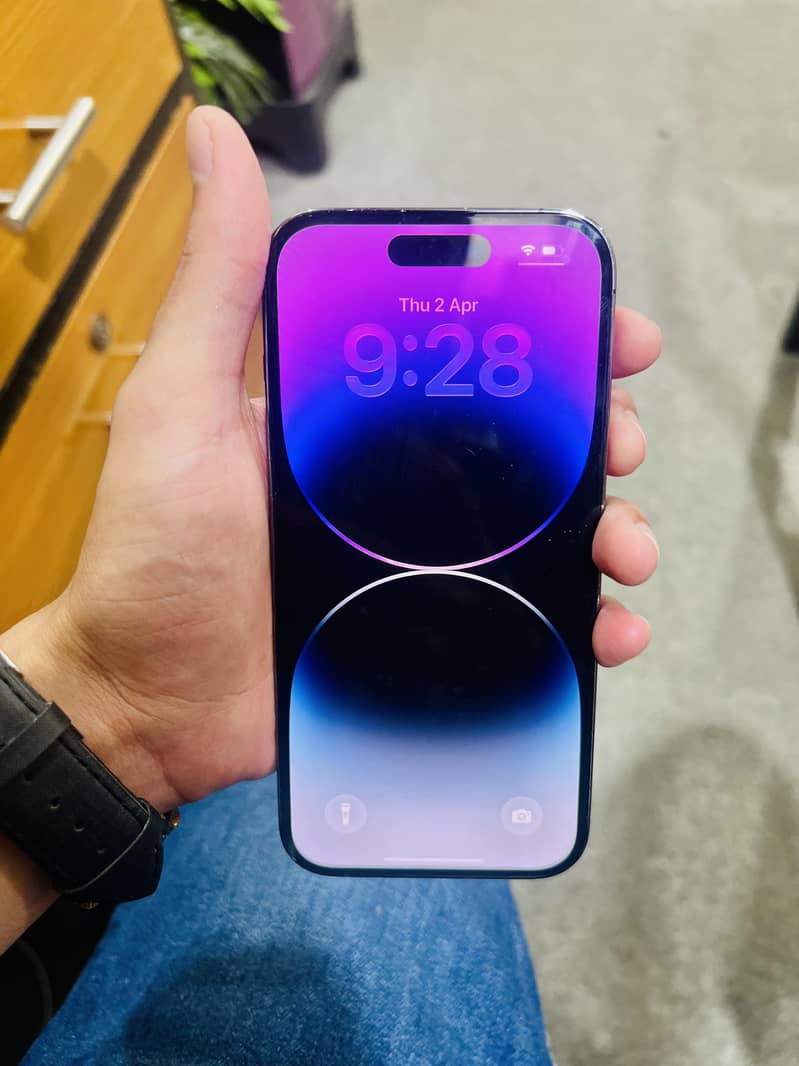 Apple iPhone 14 Pro 0