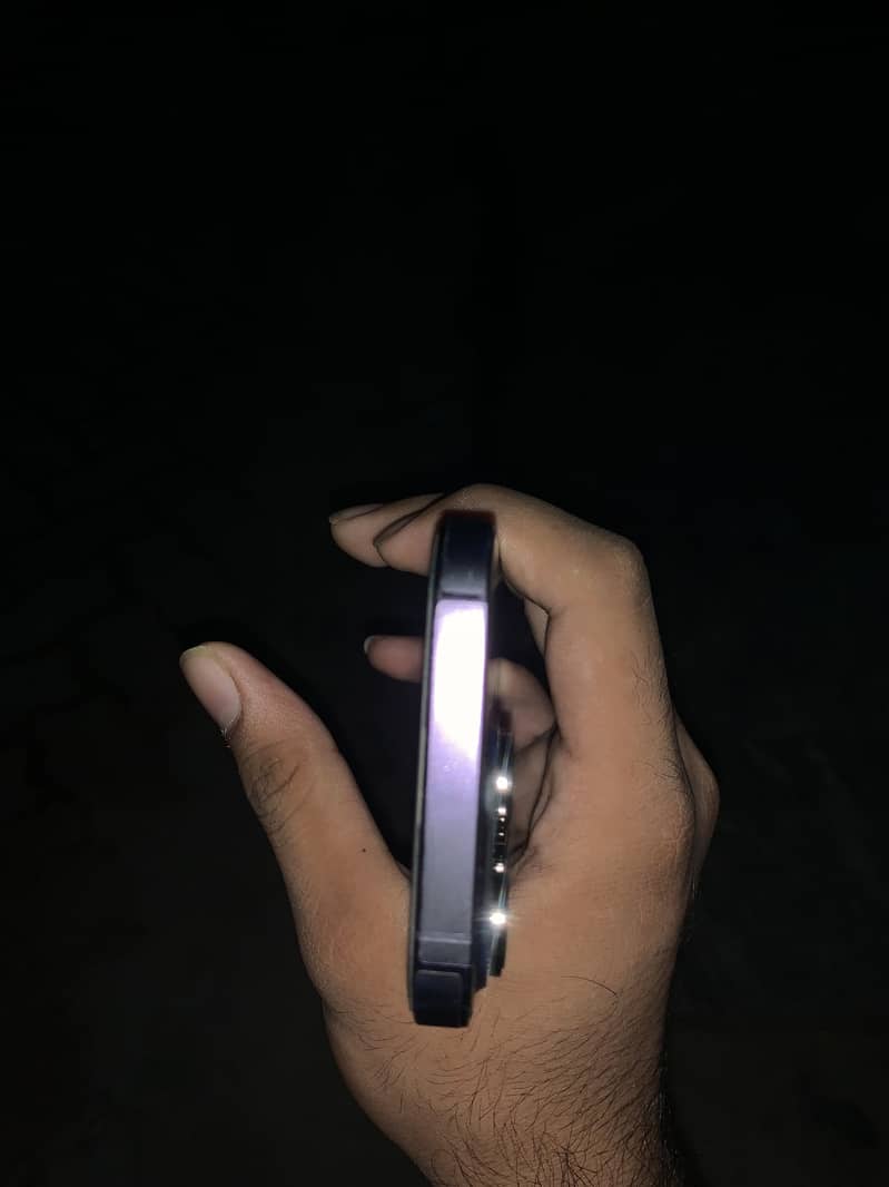 Apple iPhone 14 Pro 3