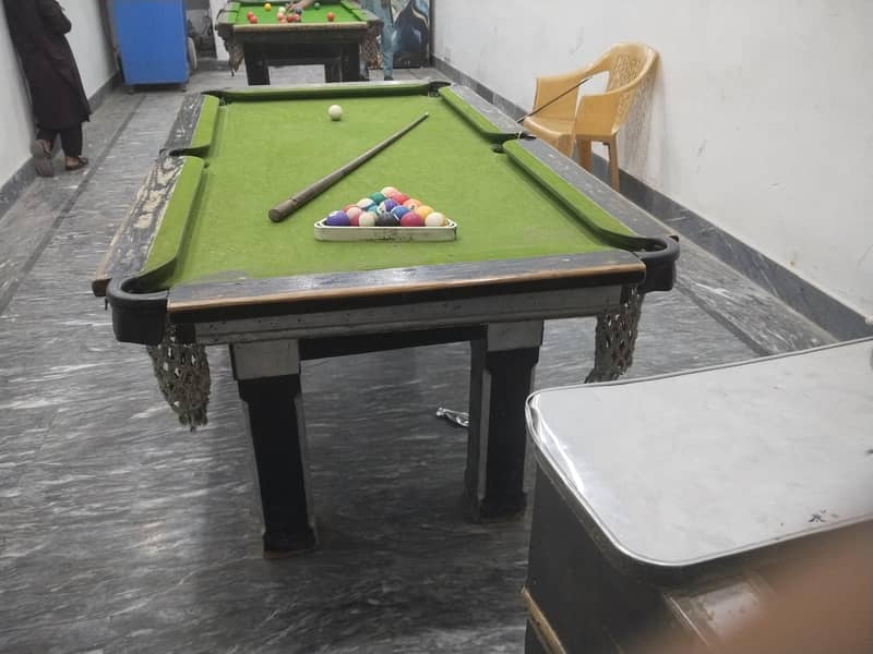 snooker poll table 0