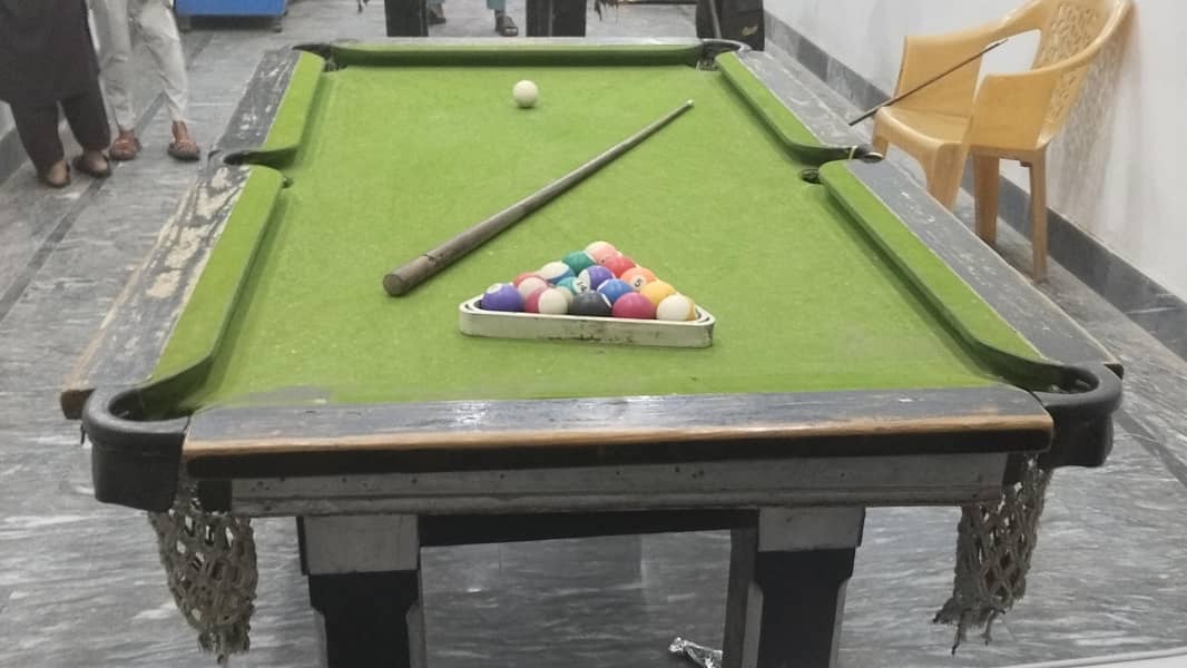 snooker poll table 4