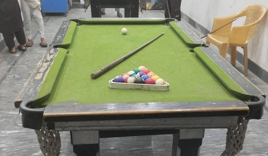 snooker poll table 5