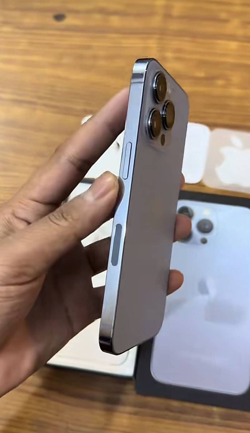 Apple iPhone 13 Pro 1