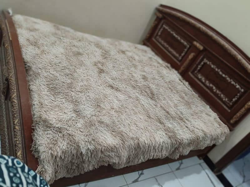 Used King size Bed 5