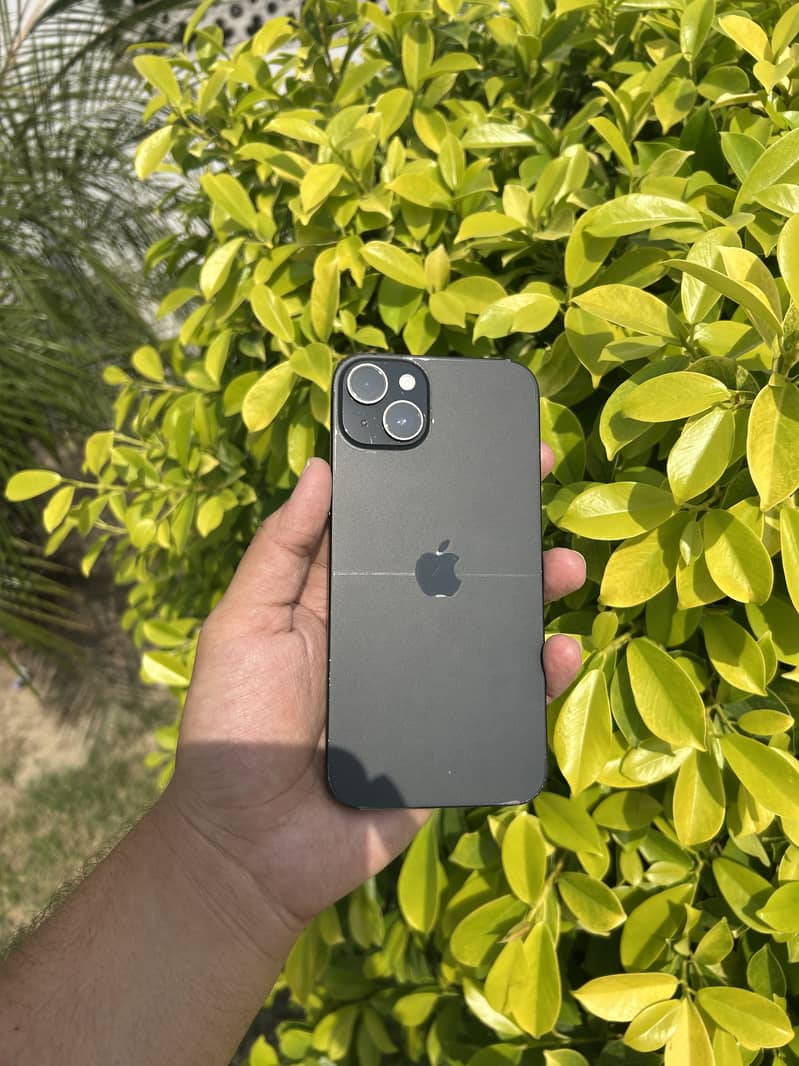 Apple iPhone 15 plus 4