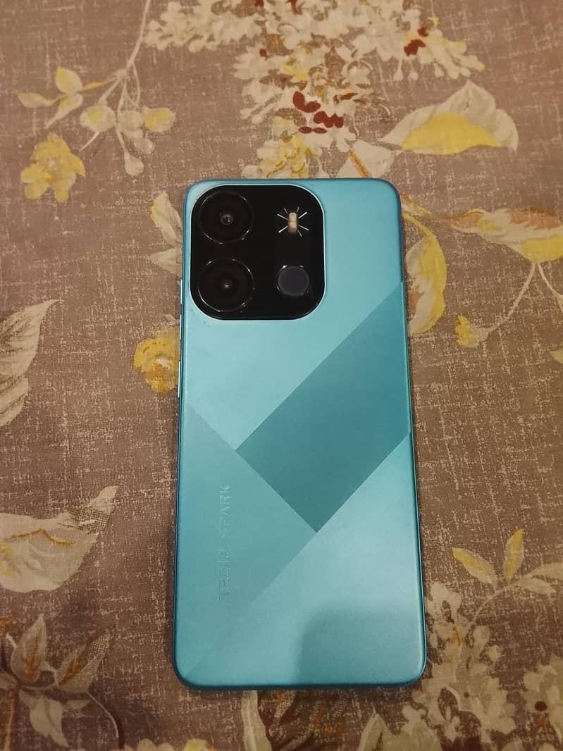 Tecno Spark Go 1