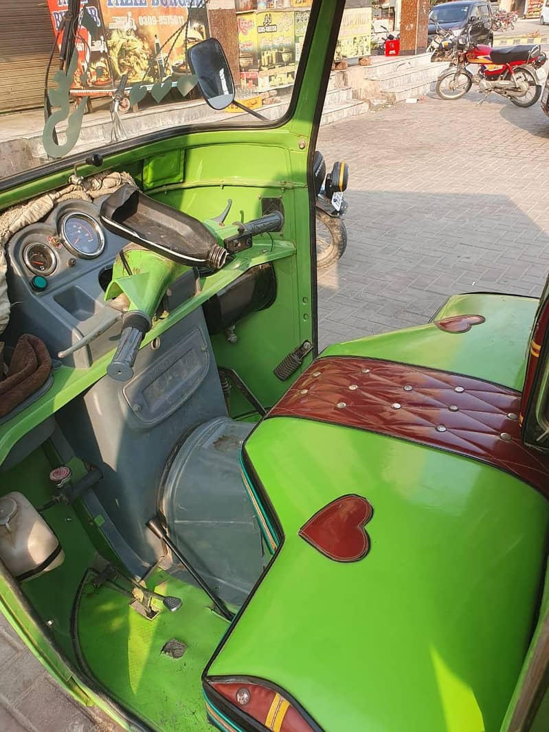 Auto rickshaw 4