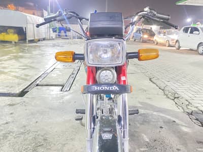 Honda CD 70 model 25/26