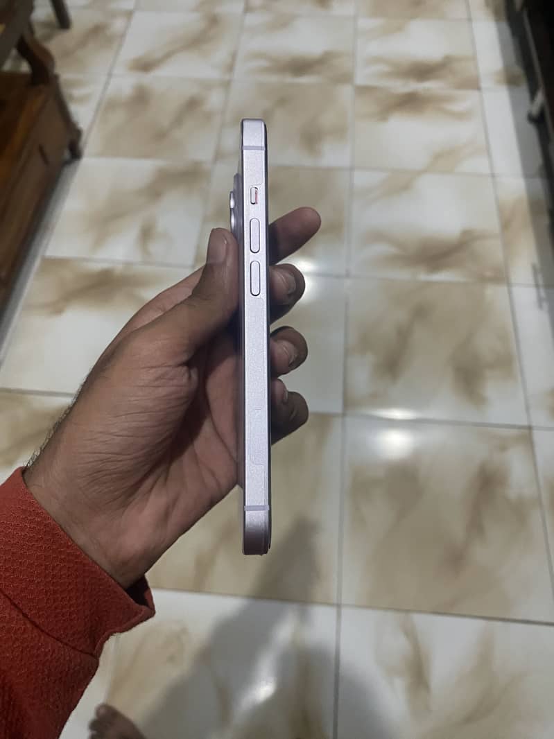 Apple iPhone 14 0