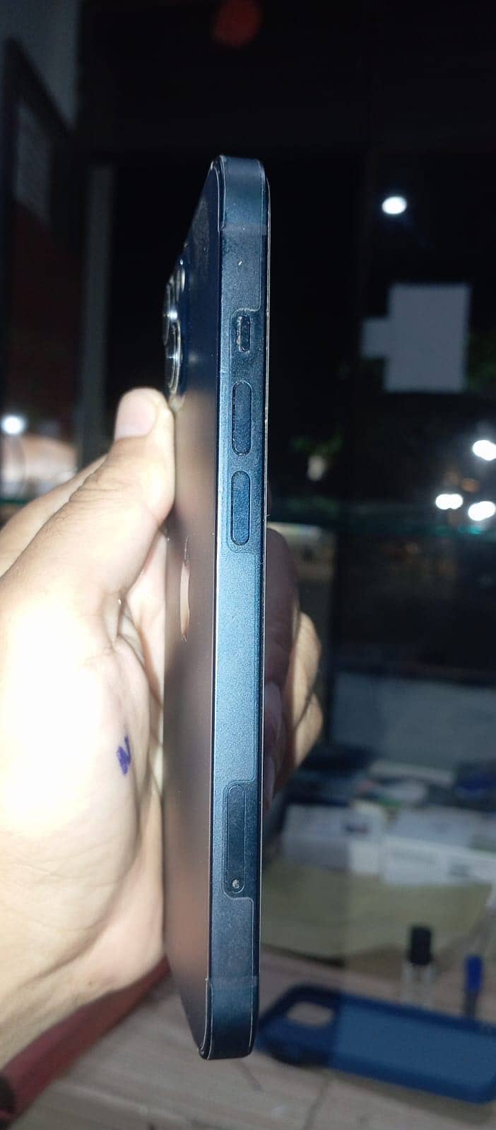 Apple iPhone 13 1